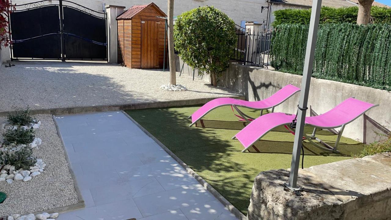 Maison Tendance Avec Jardin, Centre Village, Alpilles, Familles Eyragues Luaran gambar